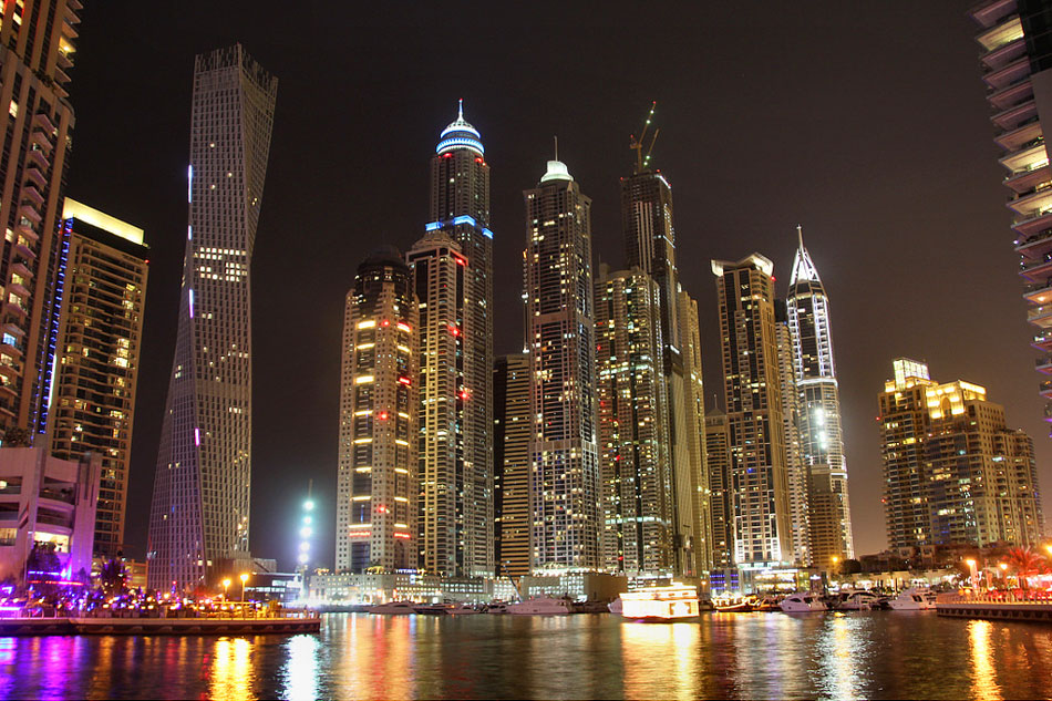 Dubai post. Dubai Marina. Дубай жилые дома. Ночной Дубай фото высокого разрешения.