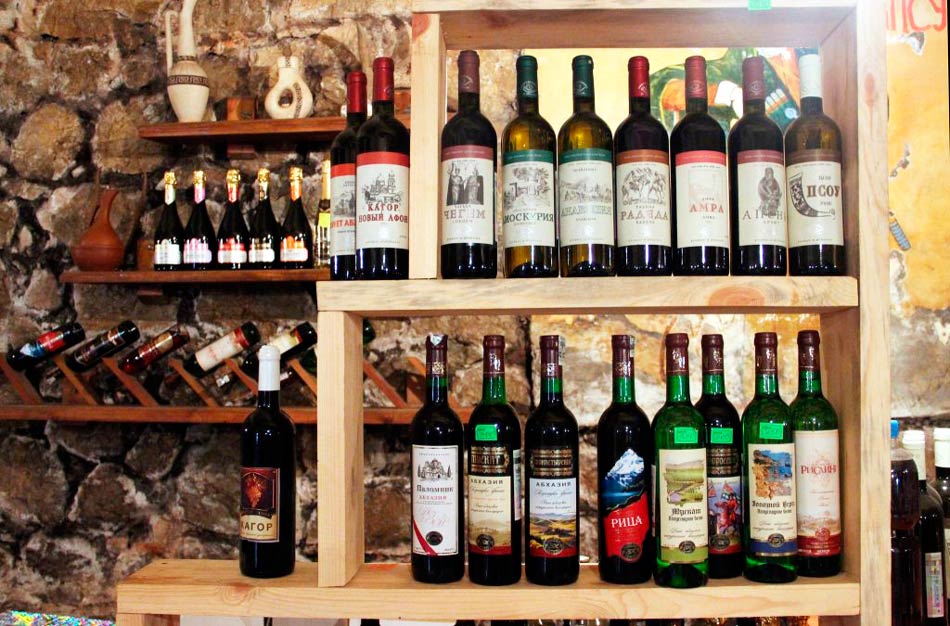 Местное вино в Абхазии